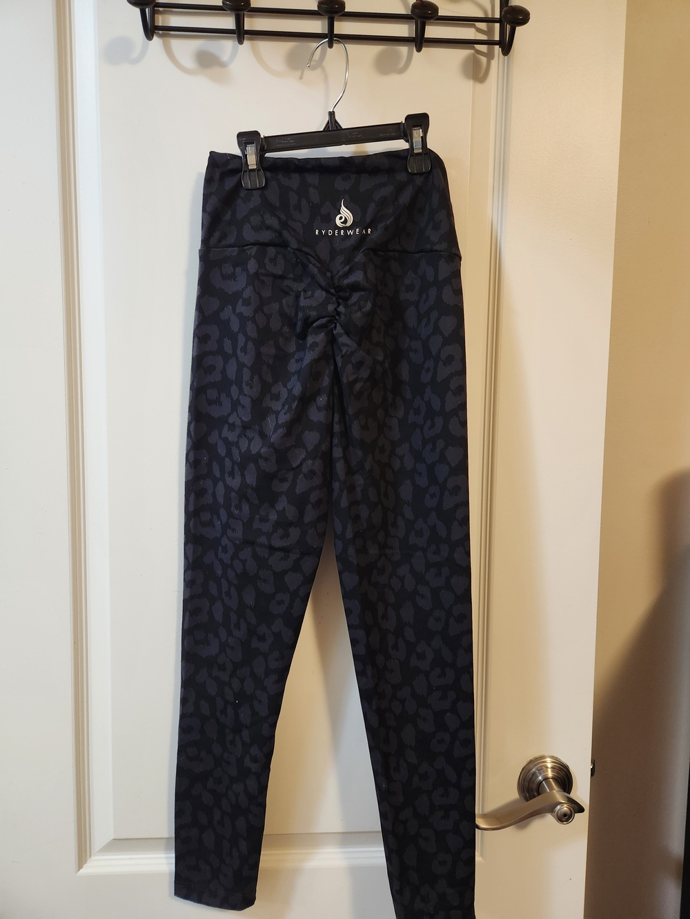Ryderwear Black Leopard Print High Waisted Leggings